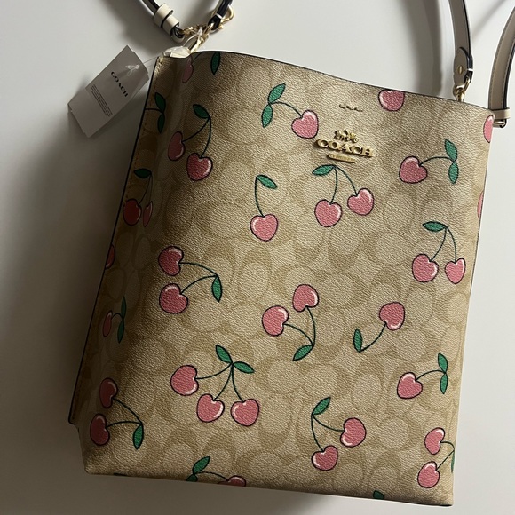 NWT Coach Mollie Heart Cherry Print Signature Coated Canvas Bucket Handbag - Picture 4 of 8